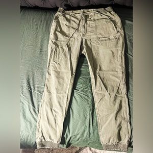 American Eagle jegging jogger in Olive size 18